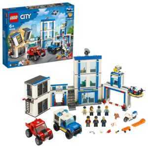 LEGO Policejní stanice 60246